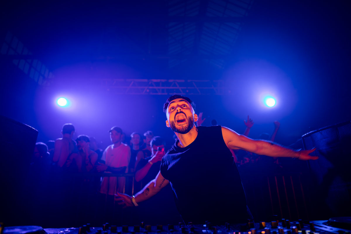 Loading... just a sec